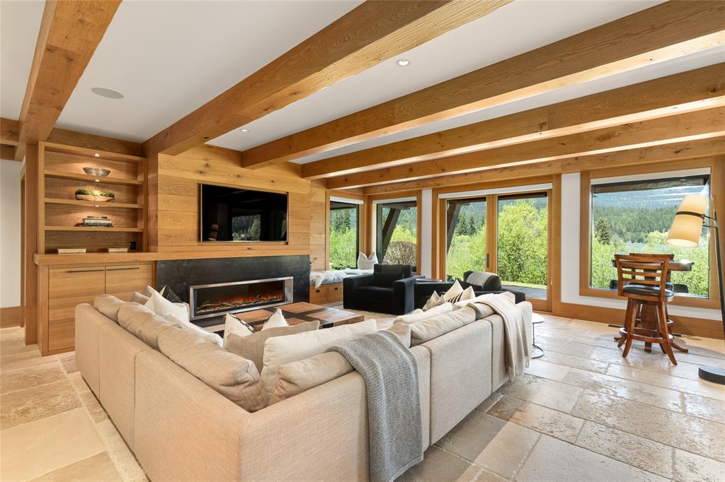 8441 Golden Bear Place