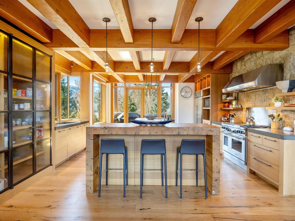 8441 Golden Bear Place