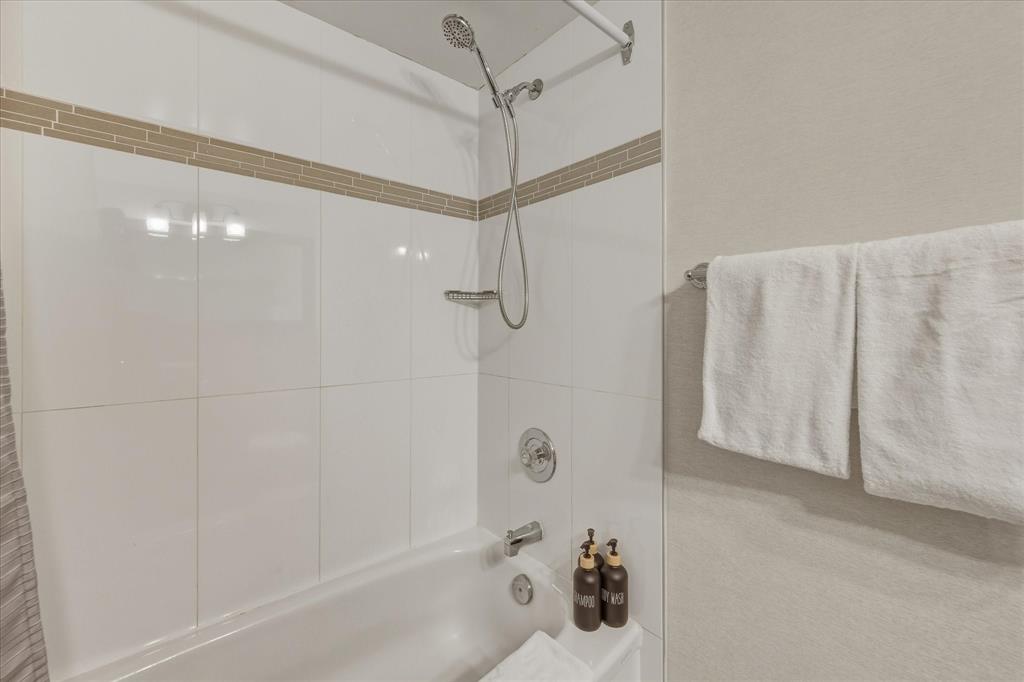 #423 – 4200 Whistler Way