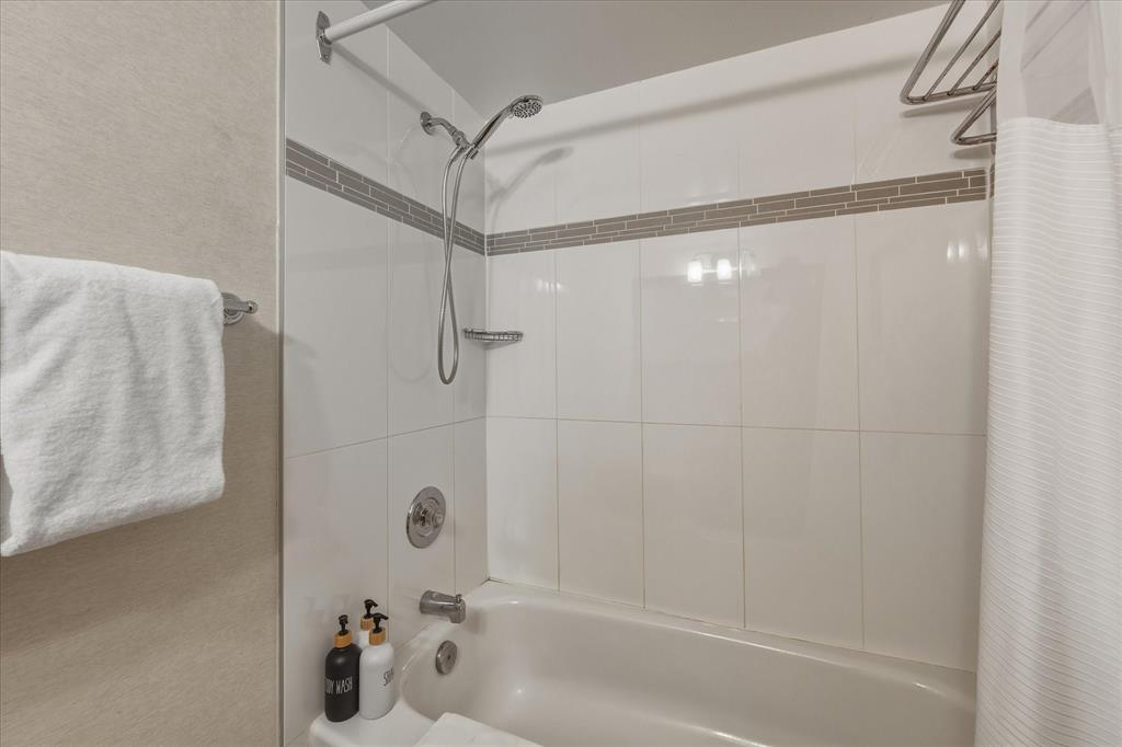 #423 – 4200 Whistler Way