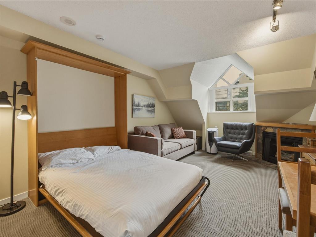 #4404 – 4295 Blackcomb Way