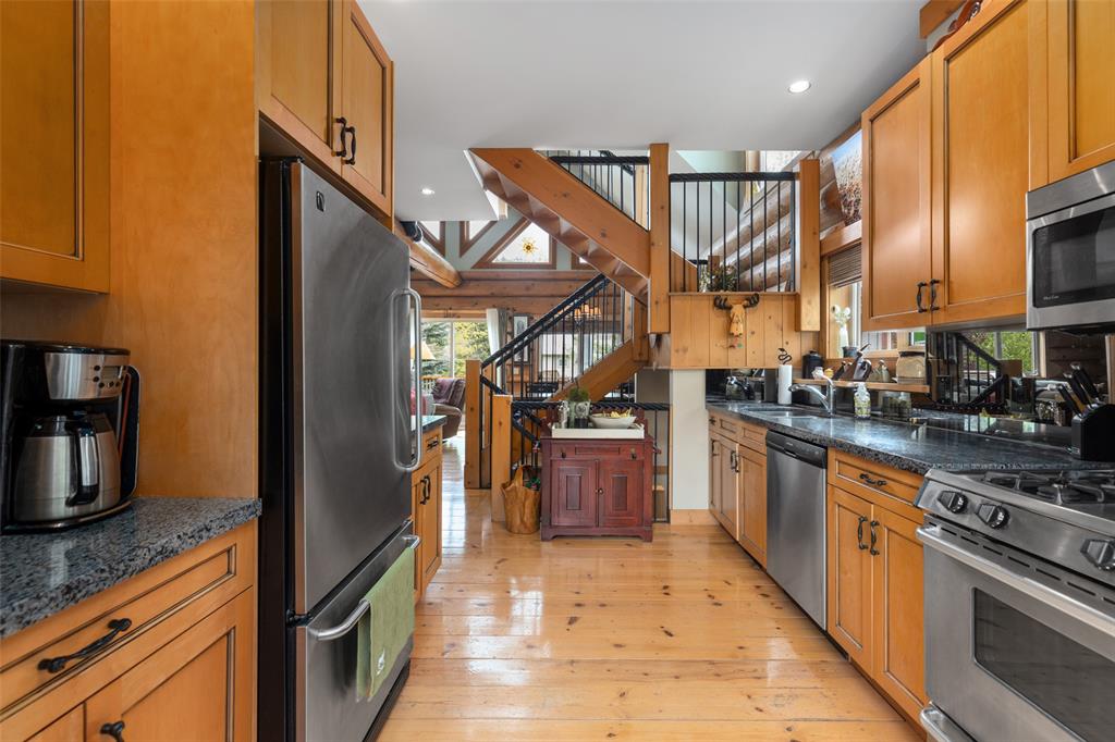 7270 Spruce Grove Circle