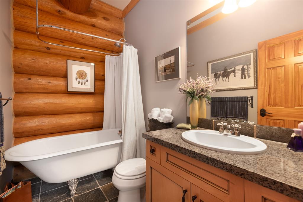 7270 Spruce Grove Circle