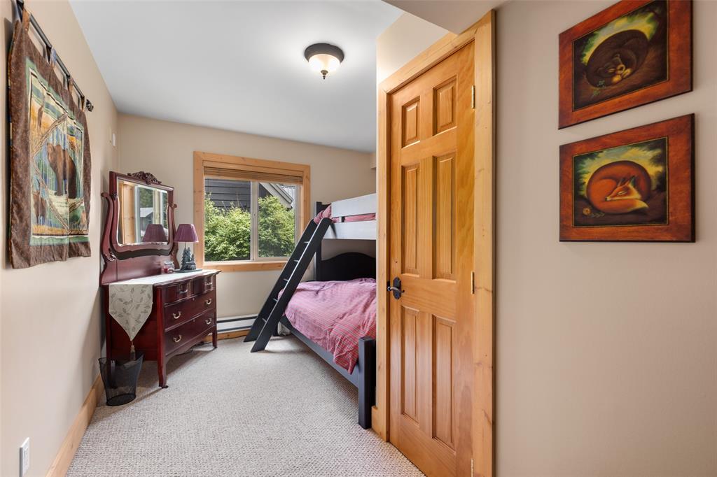 7270 Spruce Grove Circle