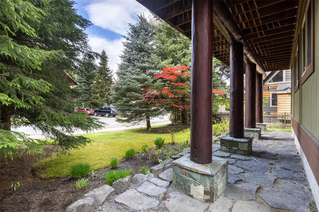7270 Spruce Grove Circle