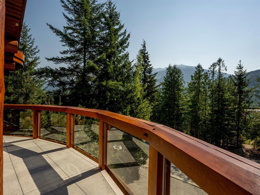 3220 Peak Drive
