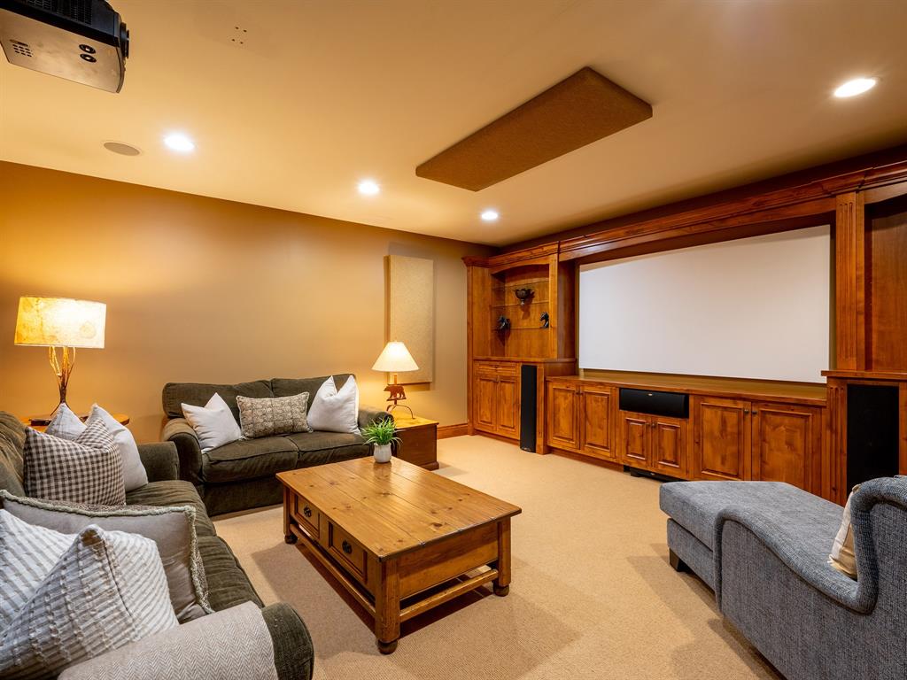 3220 Peak Drive