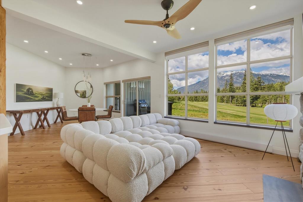 #5 – 4644 Blackcomb Way