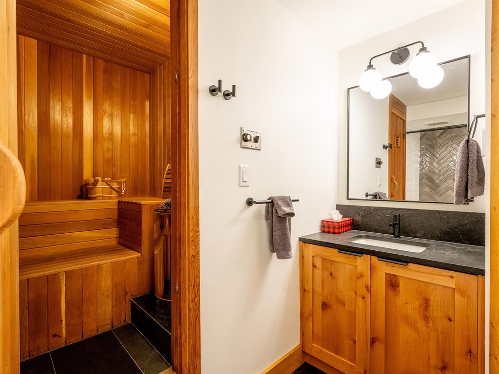 #23 – 6127 Eagle Ridge Crescent