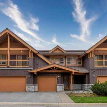 4824 Casabella Crescent