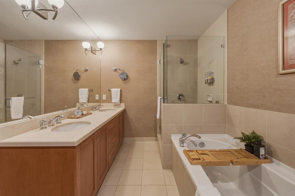 4824 Casabella Crescent