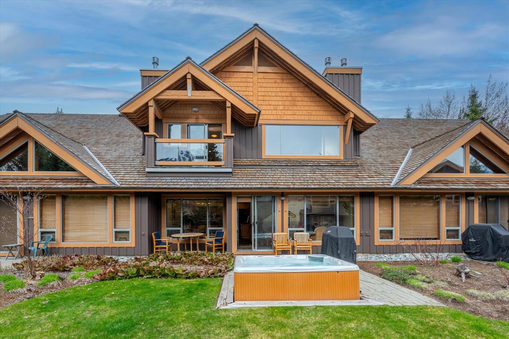 4824 Casabella Crescent
