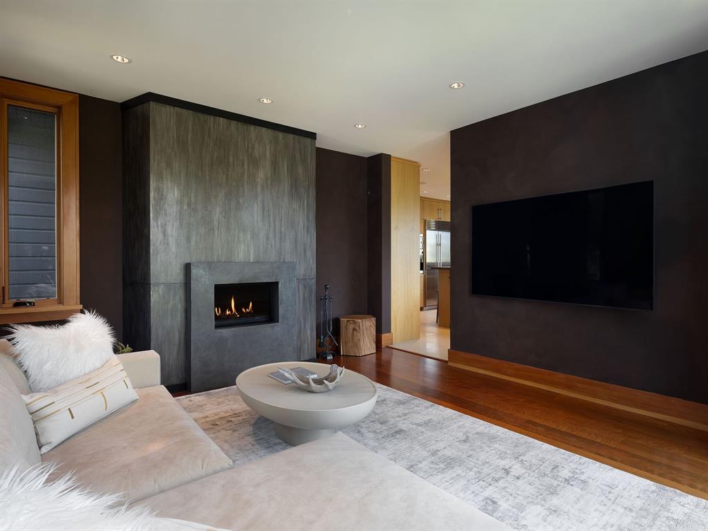 3855 Sunridge Court