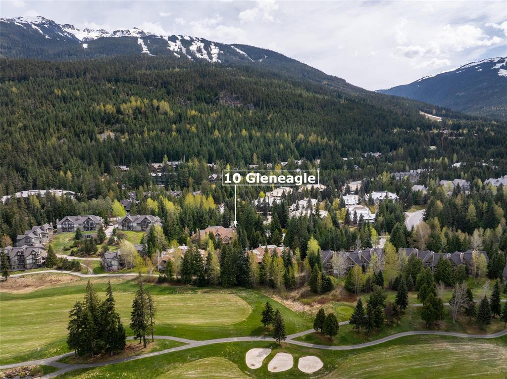 #10 – 4636 Blackcomb Way