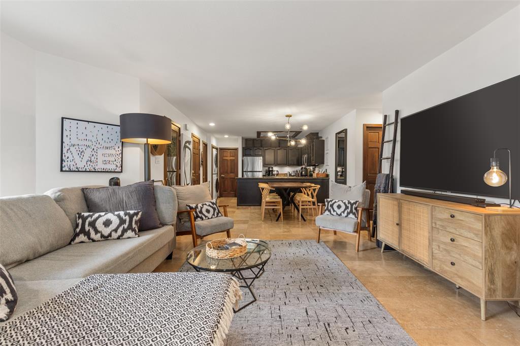 #10 – 4636 Blackcomb Way