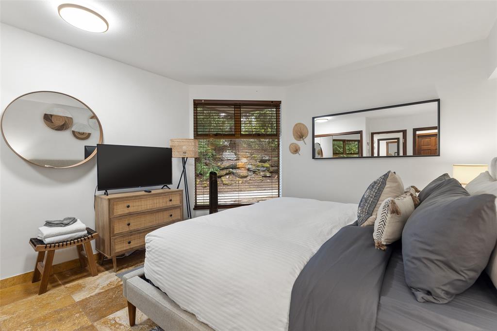 #10 – 4636 Blackcomb Way