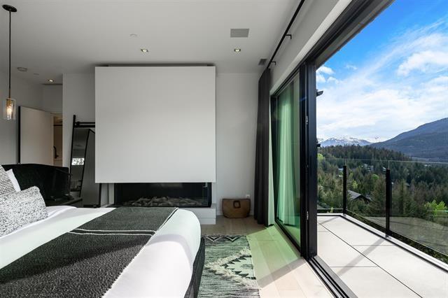 3824 Sunridge Drive