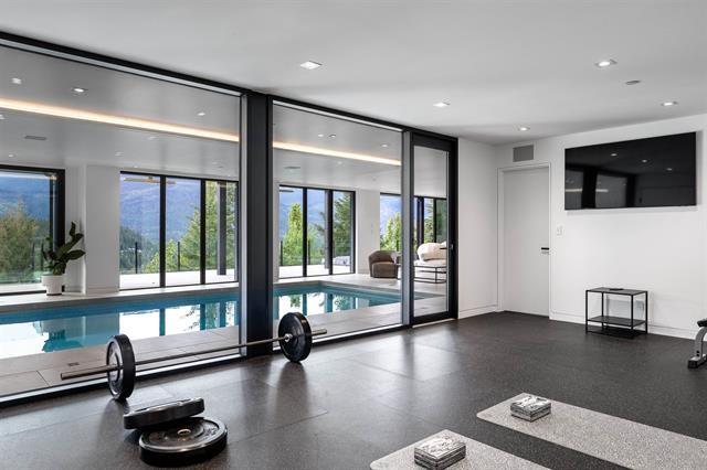 3824 Sunridge Drive