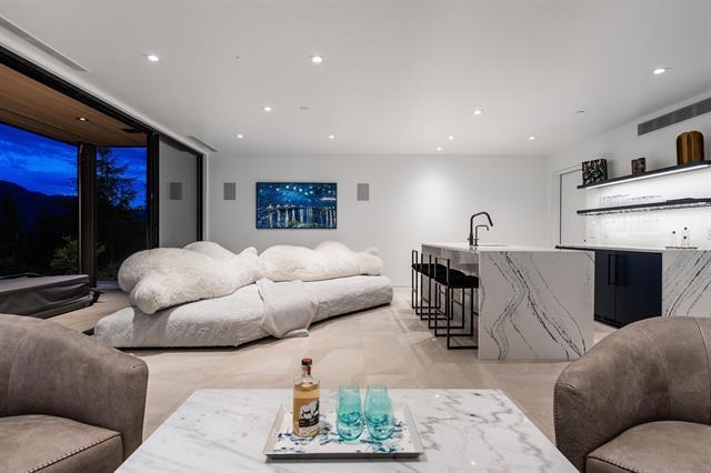 3824 Sunridge Drive