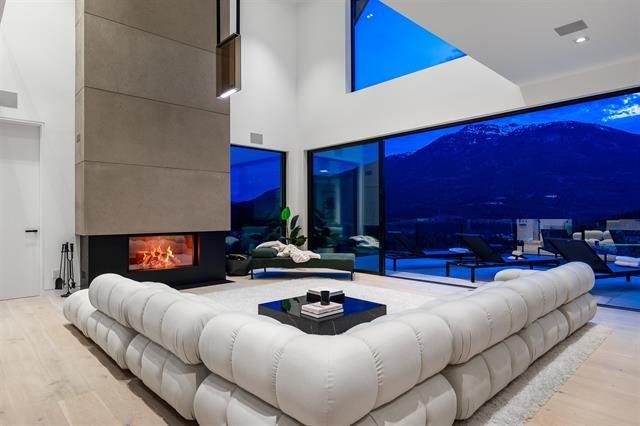 3824 Sunridge Drive