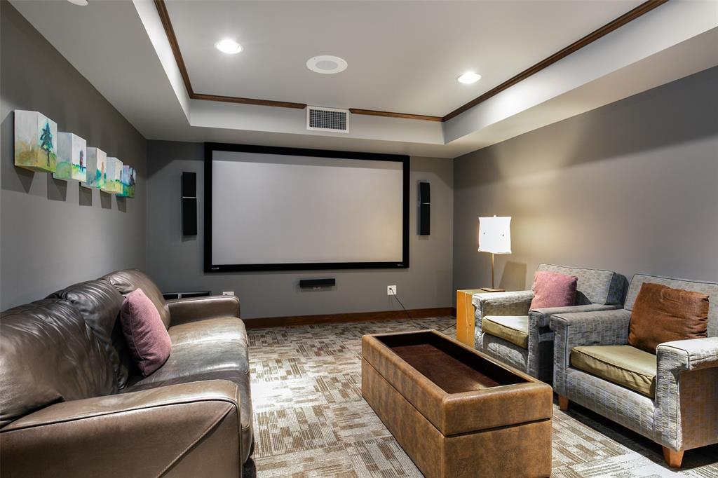 #534C – 2036 London Lane