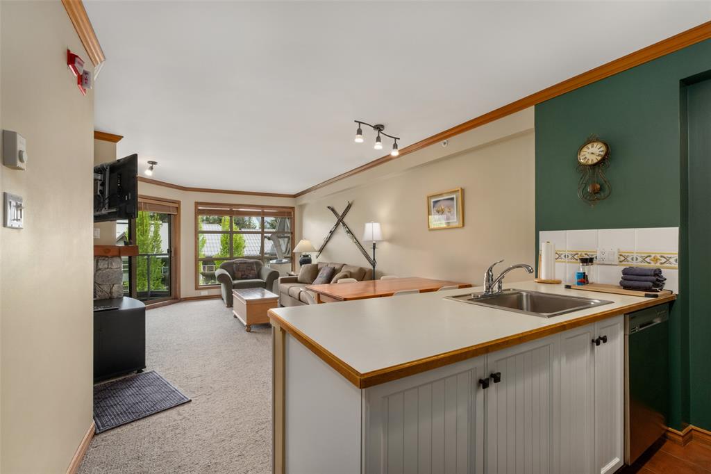 #562 – 4800 Spearhead Drive