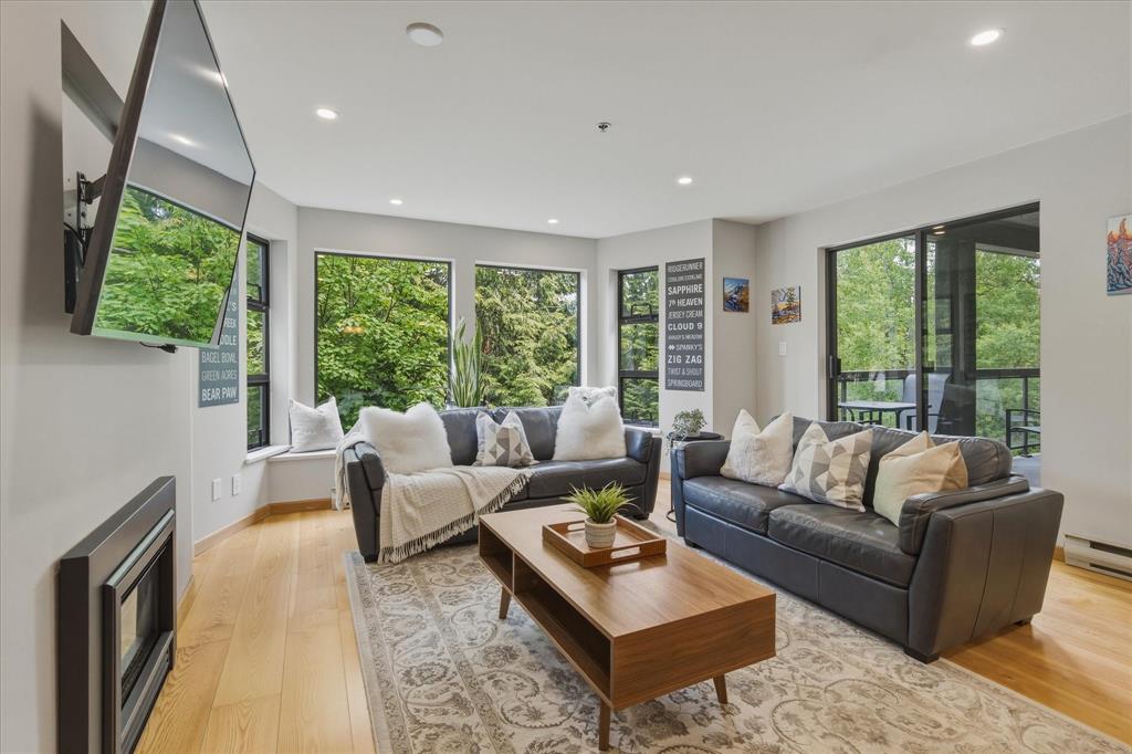 #230 – 3309 Ptarmigan Place