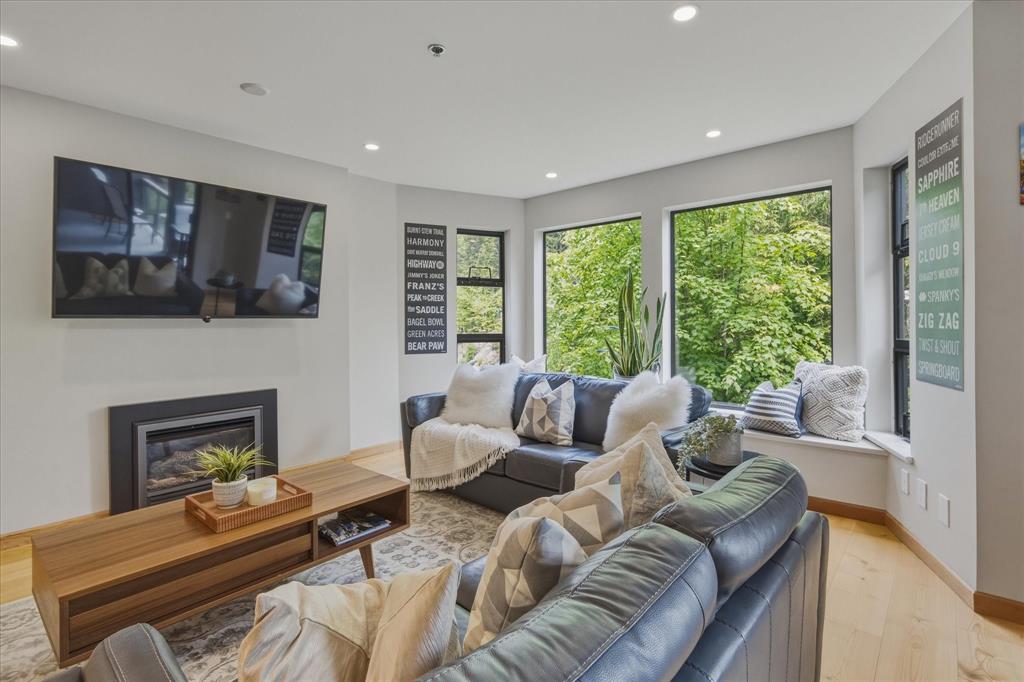 #230 – 3309 Ptarmigan Place
