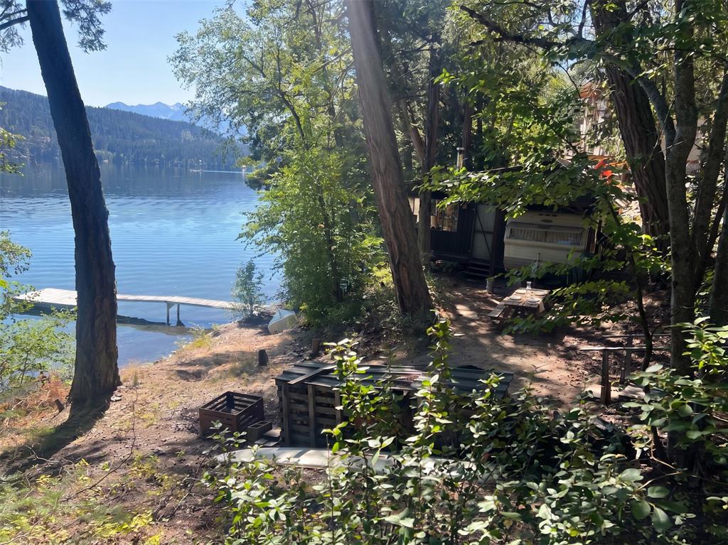 7142 District Lot Gun Lake Road