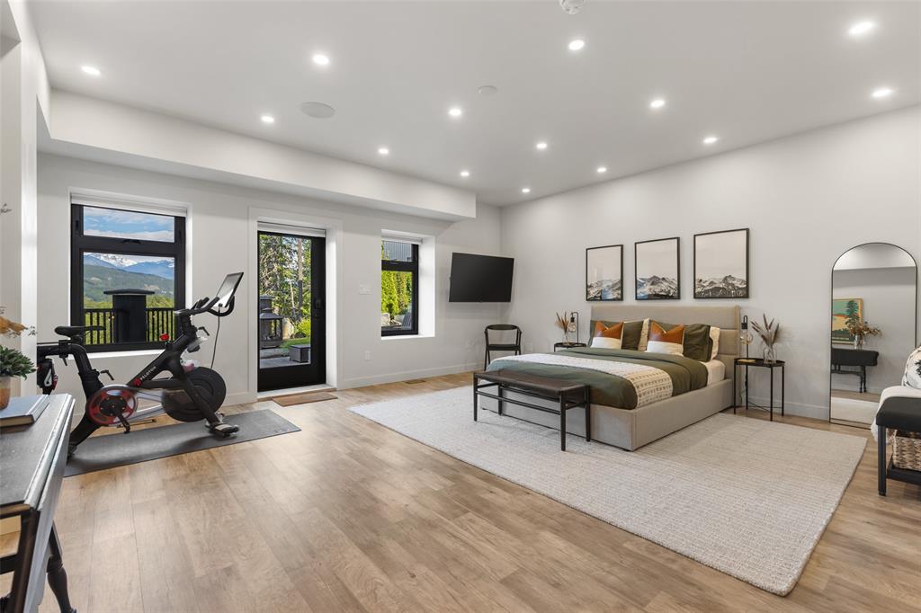 1305 Eagle Drive