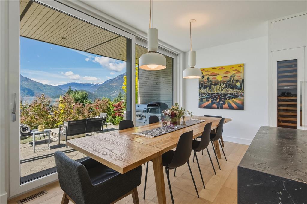 1704 Sugarloaf Place