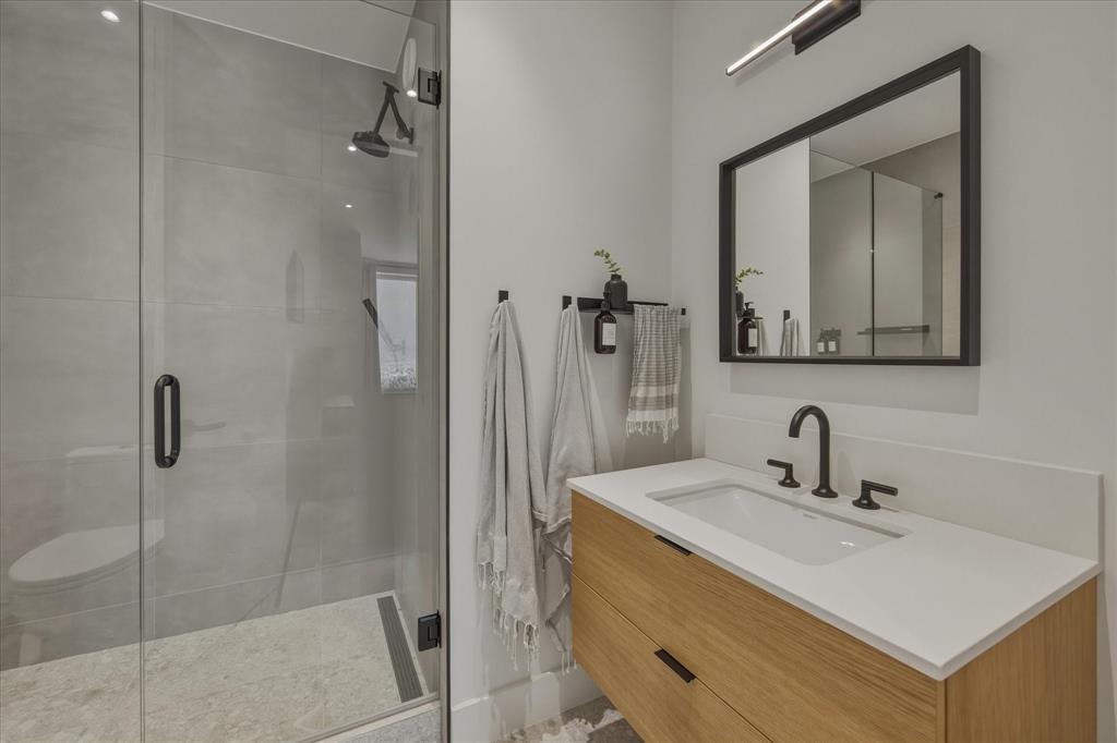 1704 Sugarloaf Place