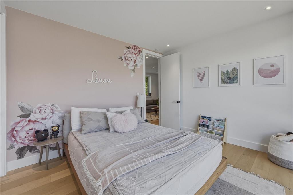 1704 Sugarloaf Place