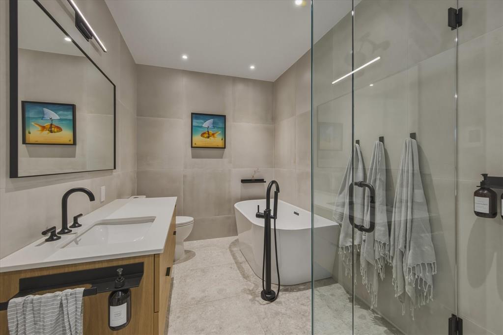 1704 Sugarloaf Place
