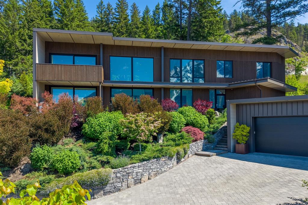 1704 Sugarloaf Place