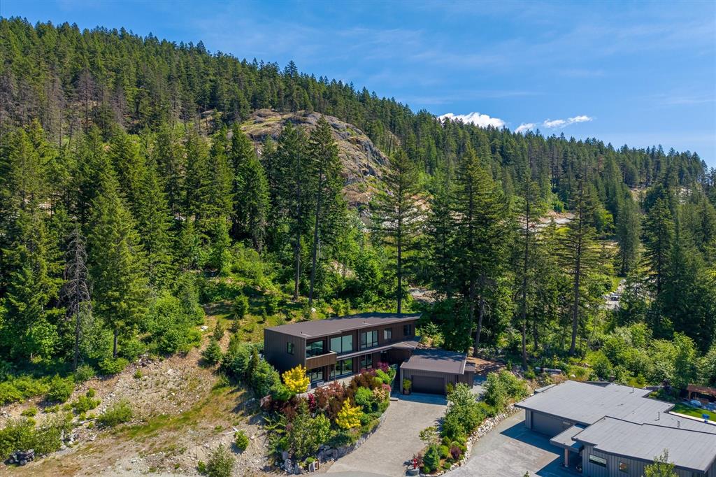 1704 Sugarloaf Place