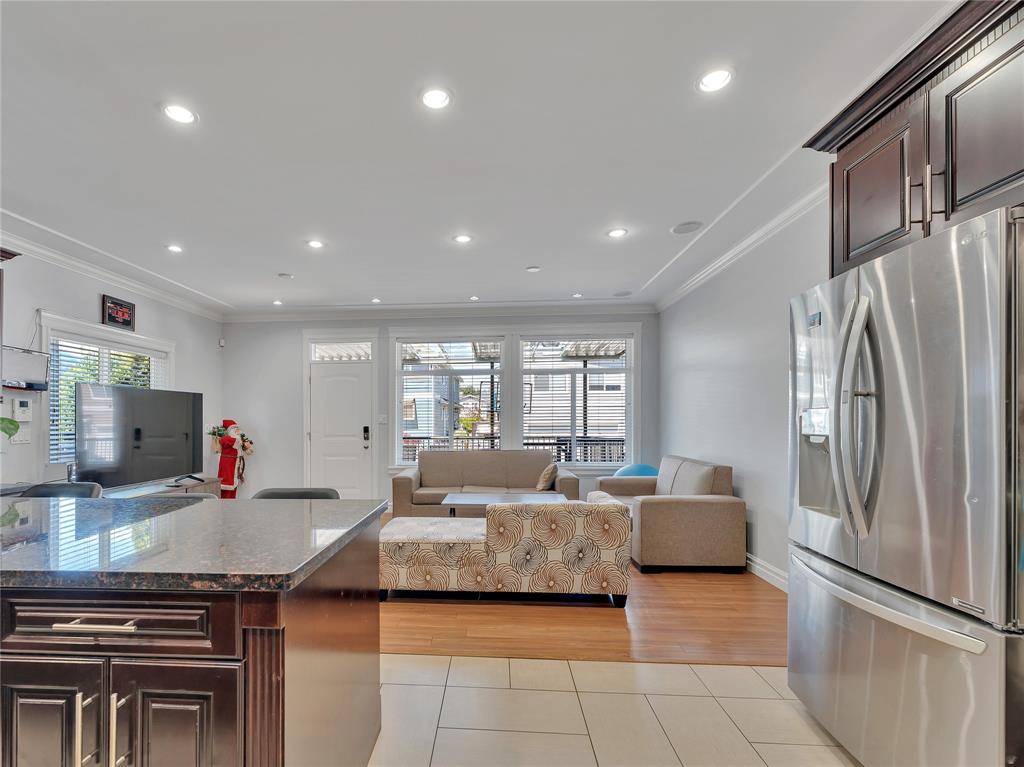 1809 Mamquam Road