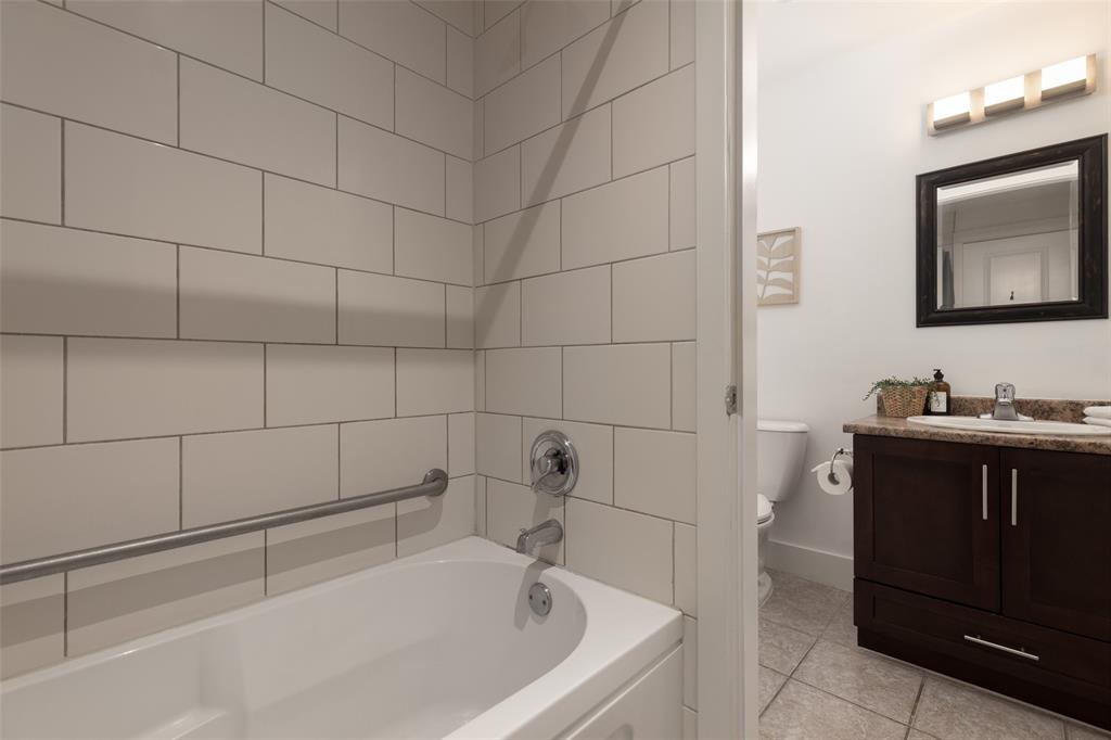 #302 – 7330 Arbutus Street