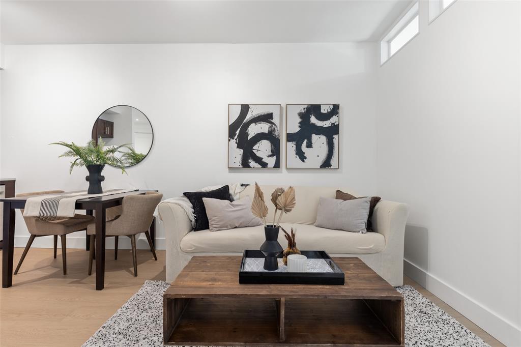 #302 – 7330 Arbutus Street