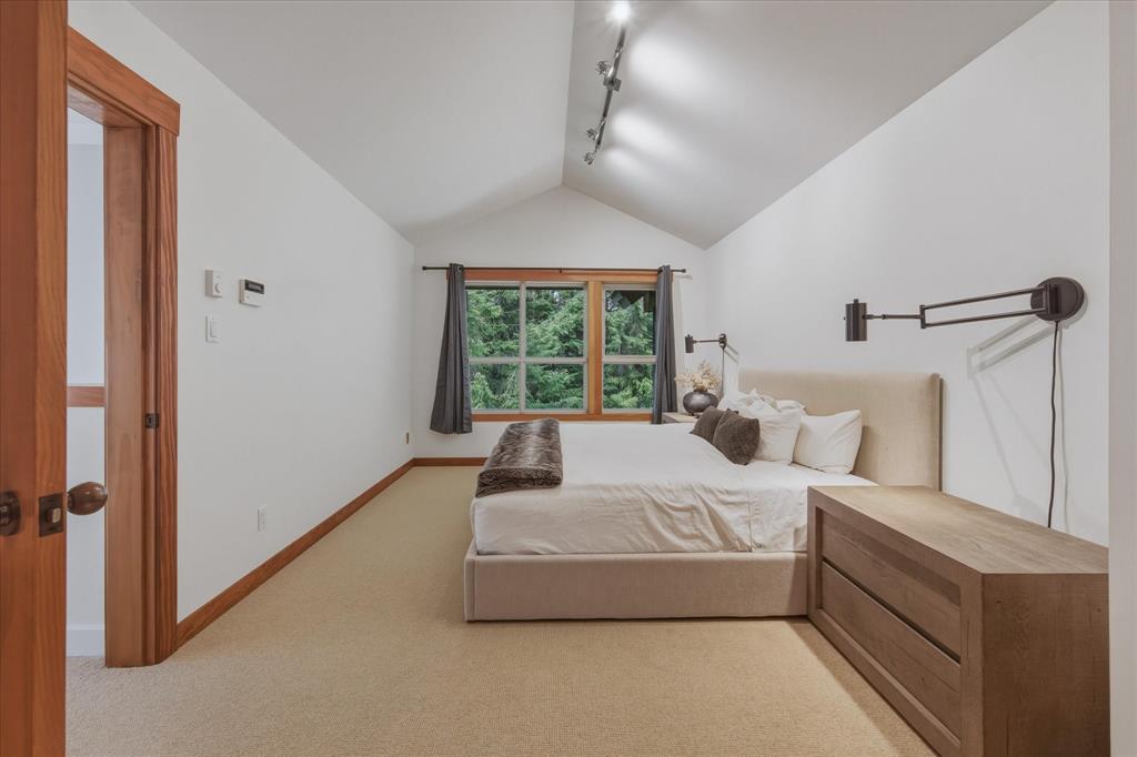 #1 – 4668 Blackcomb Way