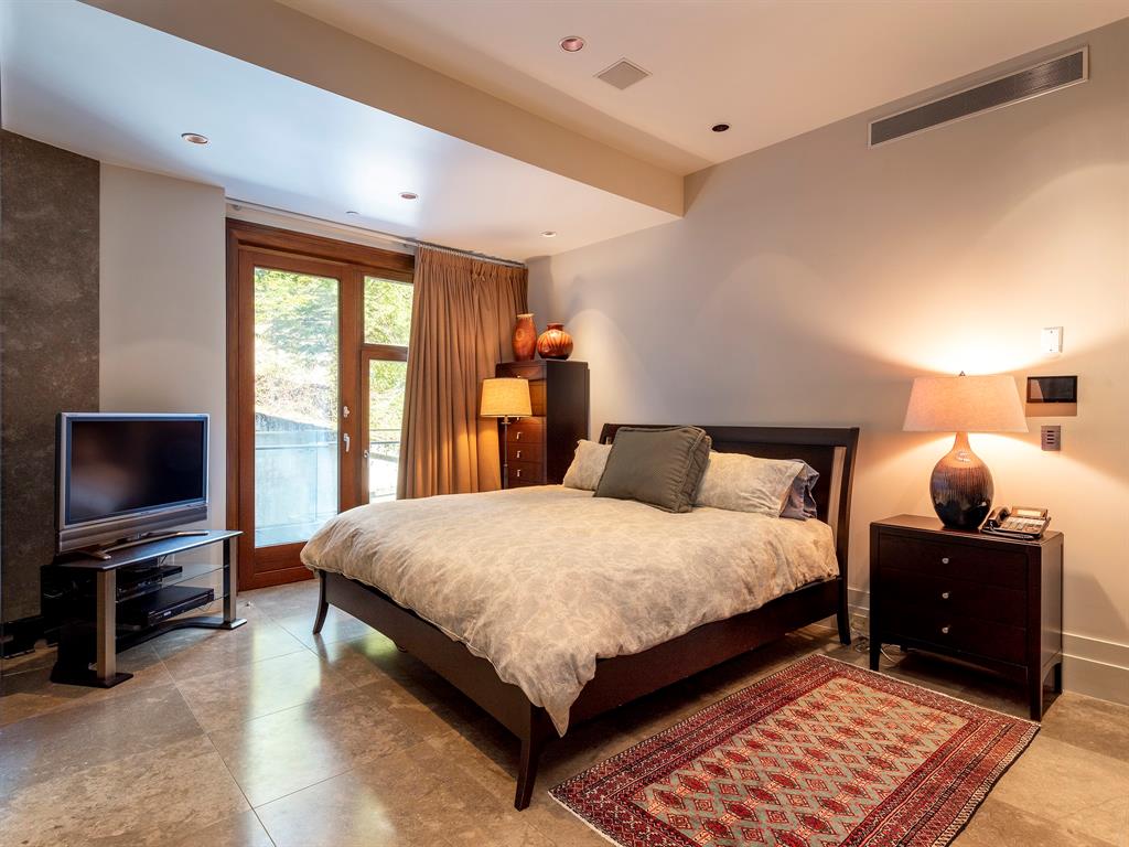 2286 Nordic Drive