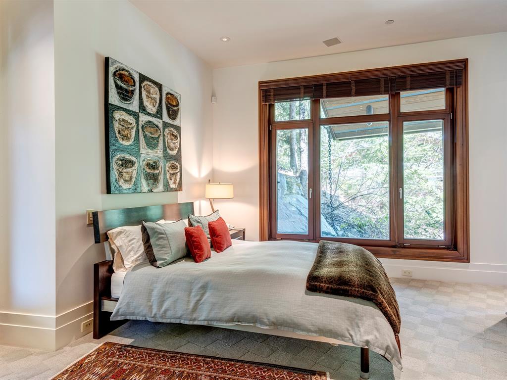 2286 Nordic Drive