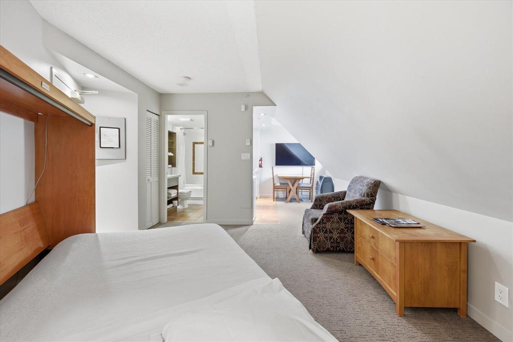 #528 – 4295 Blackcomb Way