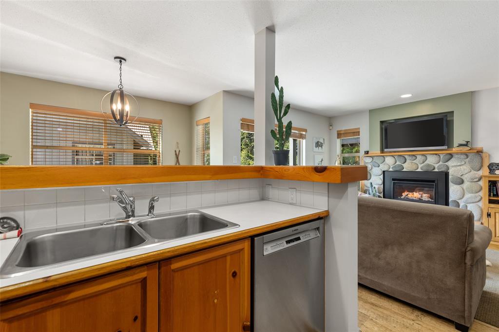 #40 – 4737 Spearhead Drive