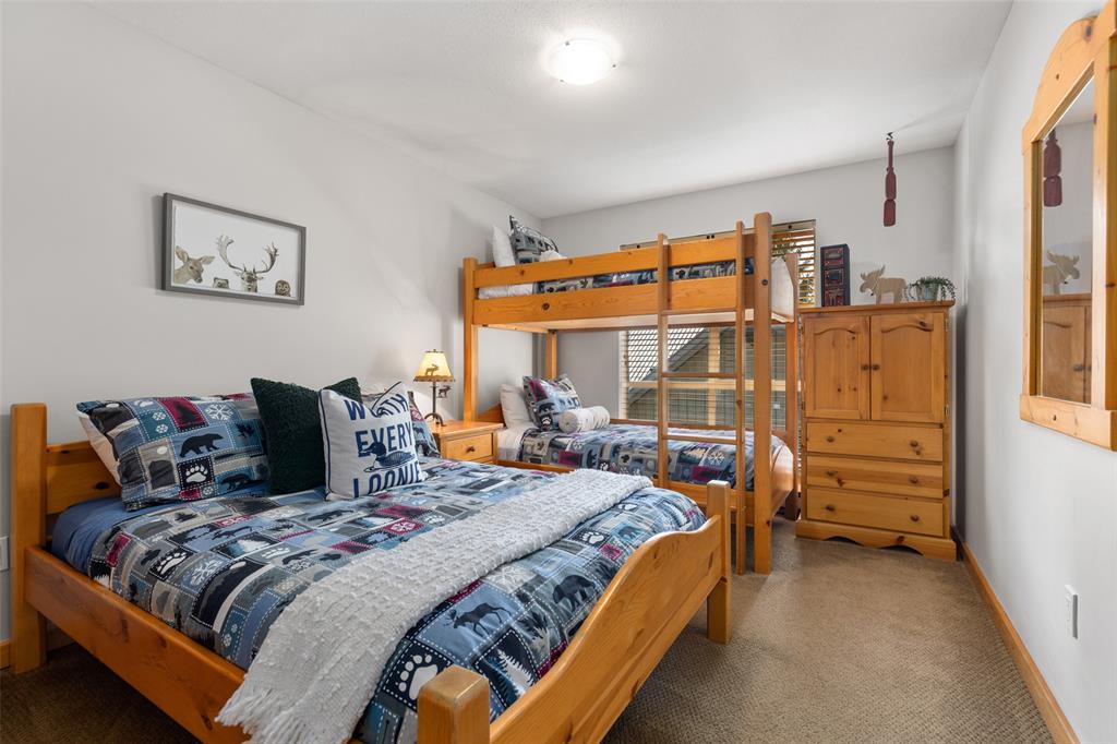 #40 – 4737 Spearhead Drive