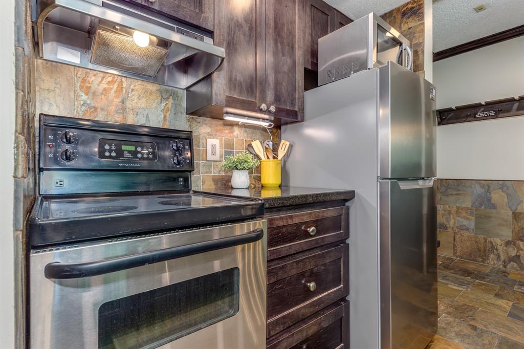#404 – 4809 Spearhead Drive