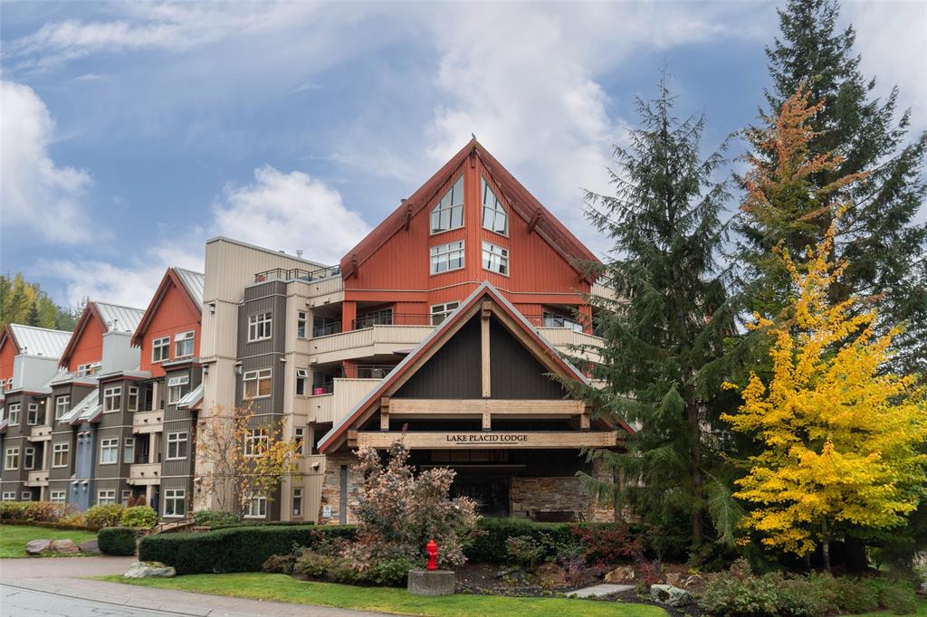 #207 – 2050 Lake Placid Road
