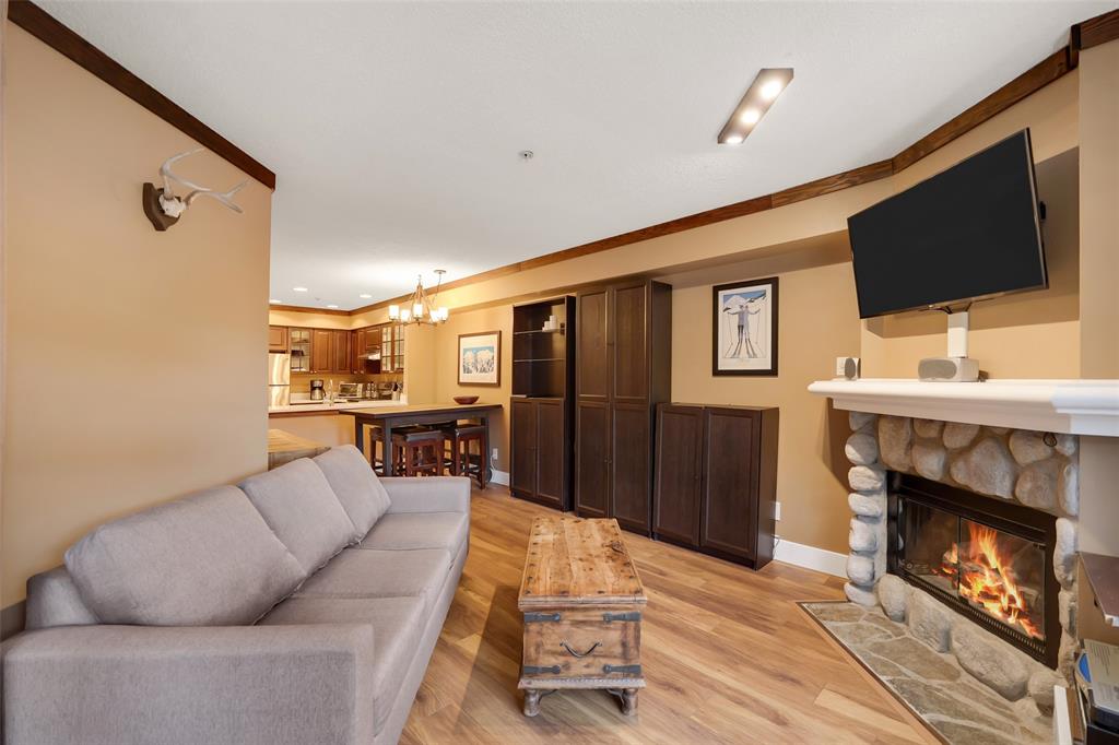 #207 – 2050 Lake Placid Road