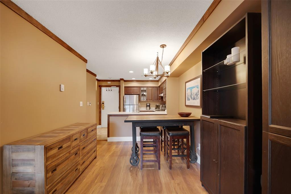 #207 – 2050 Lake Placid Road