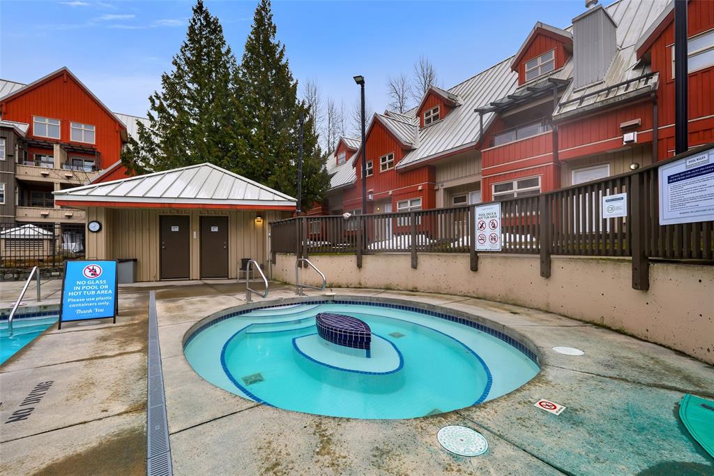 #207 – 2050 Lake Placid Road
